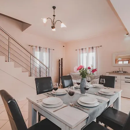 Vila Villa Volimes *
