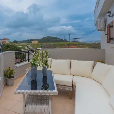 Villa Volimes Volímai